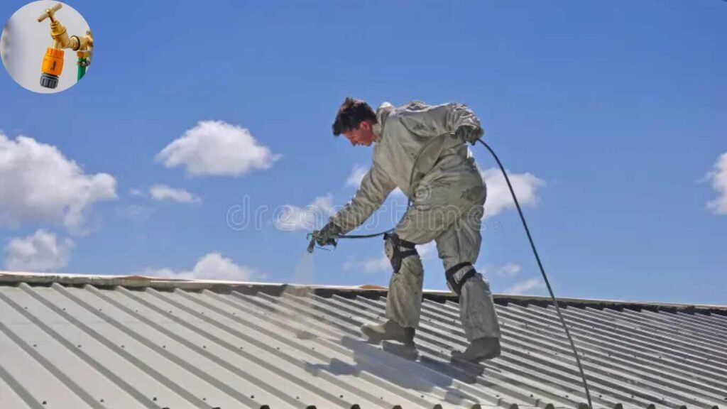 does spraying your roof with water cool your house