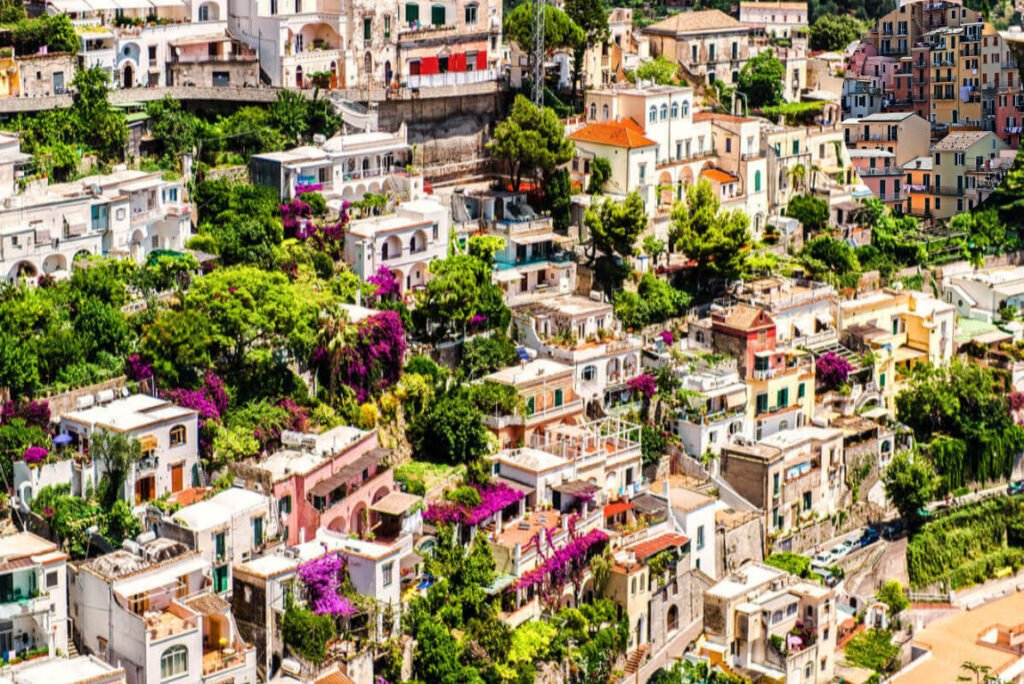 what does italy use for real estate house