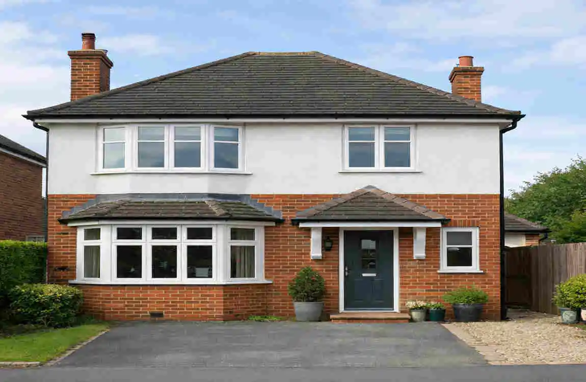how tall is two story house in uk