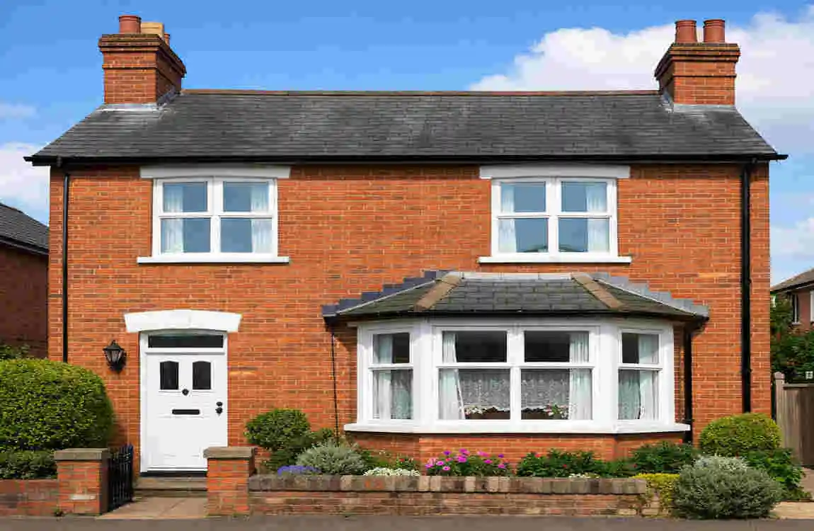how tall is a standard house uk